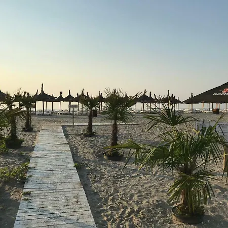 Apartament Mamaia Nord アパート ナボダリ